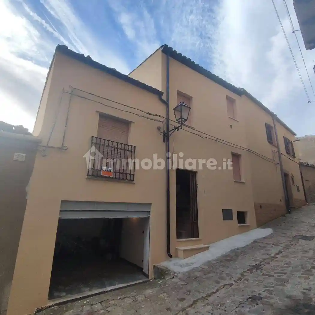 Appartamento in vendita a Gangi