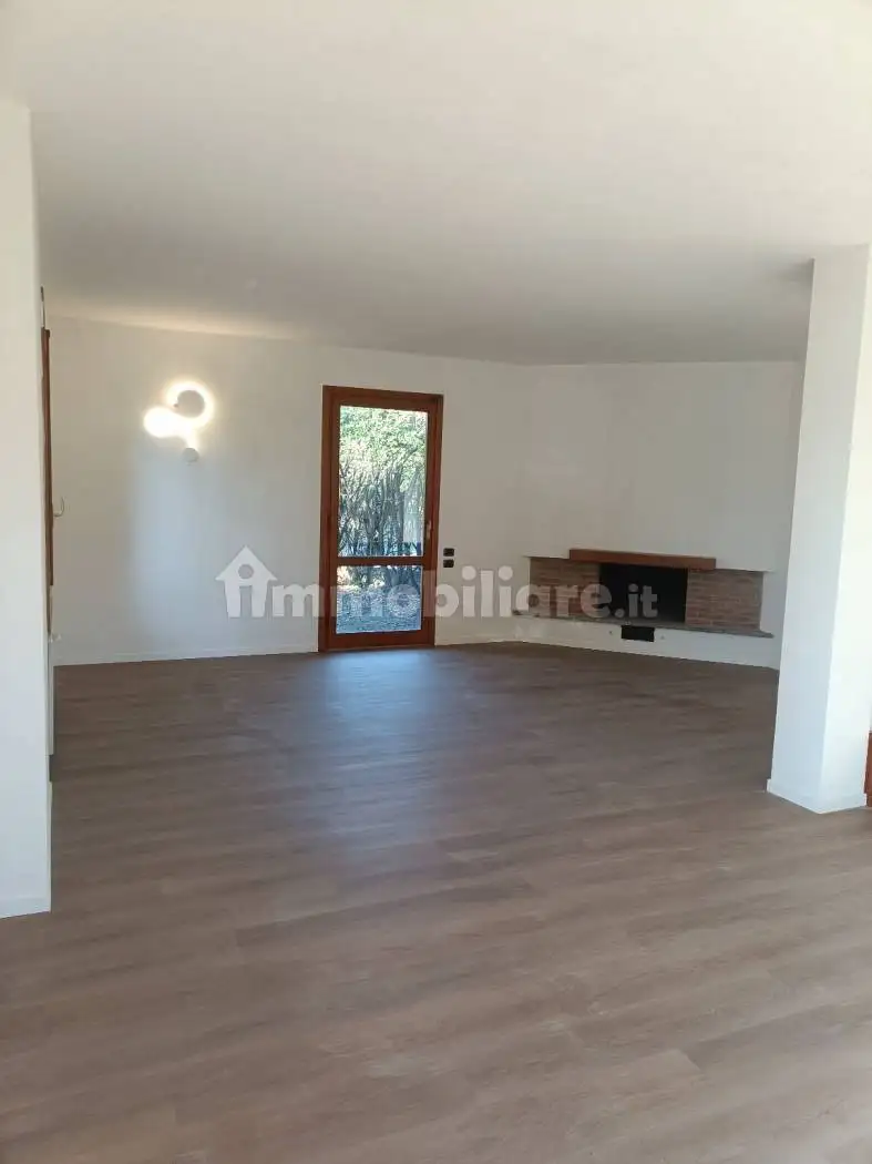Villa in vendita a Inverigo