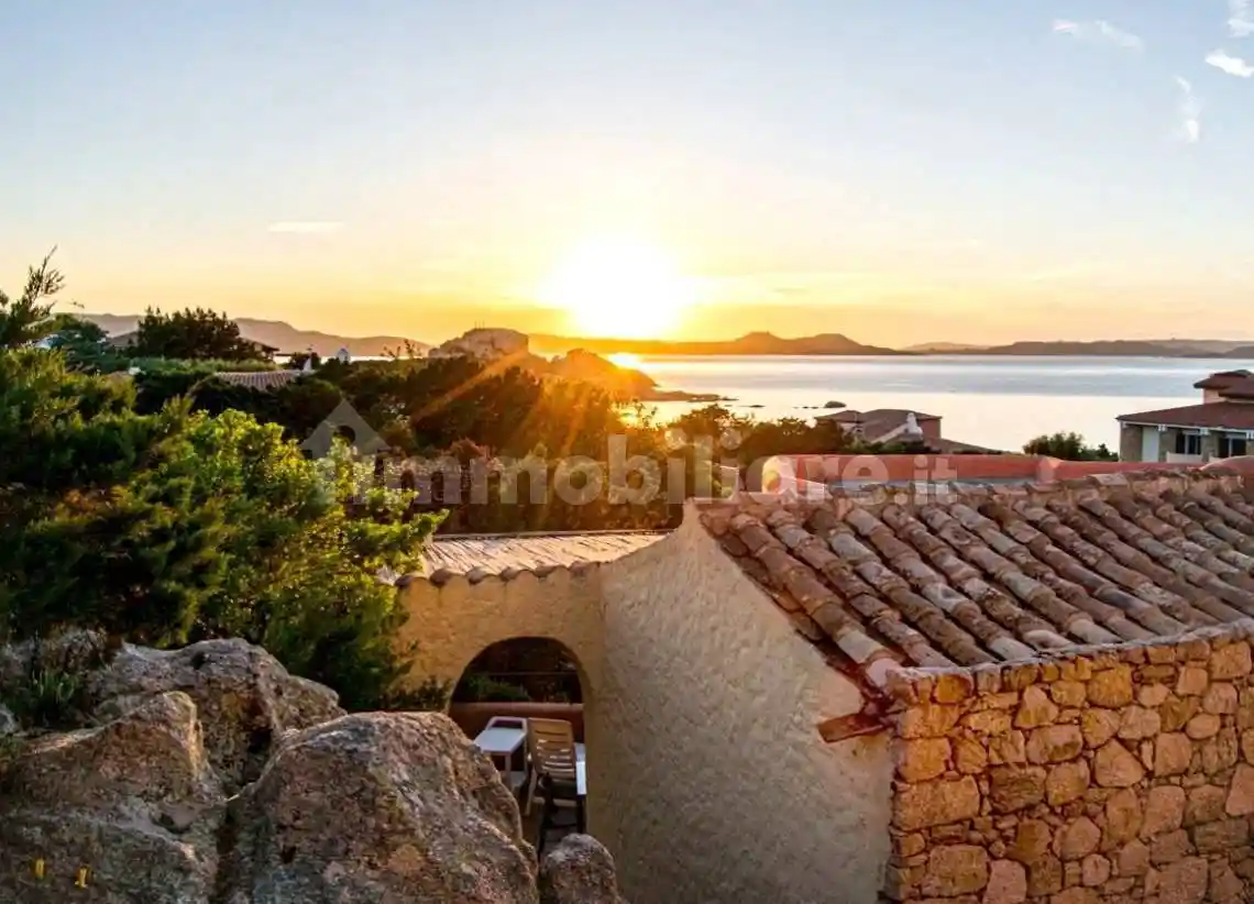 Casa indipendente in vendita a Arzachena