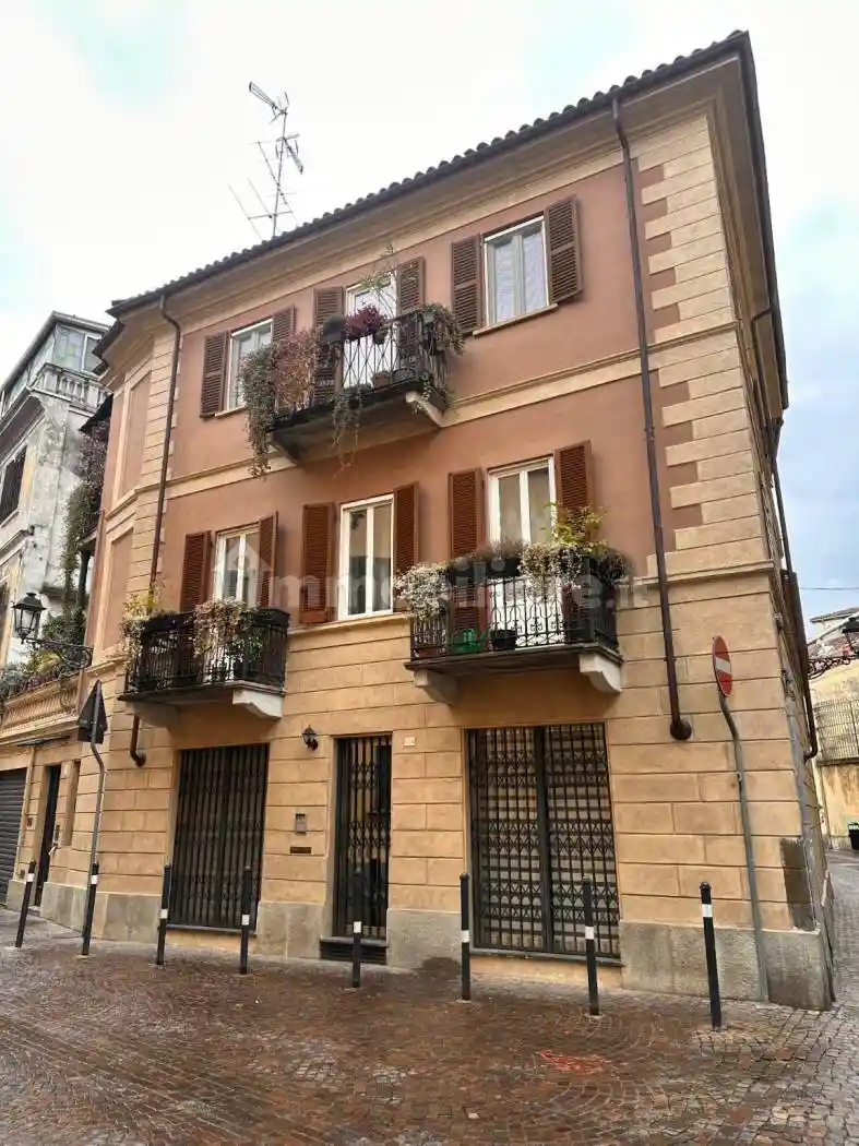 Appartamento in vendita a Vercelli