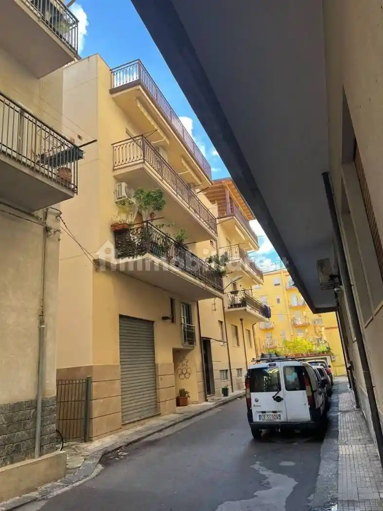 Appartamento in vendita a Sant'Agata di Militello