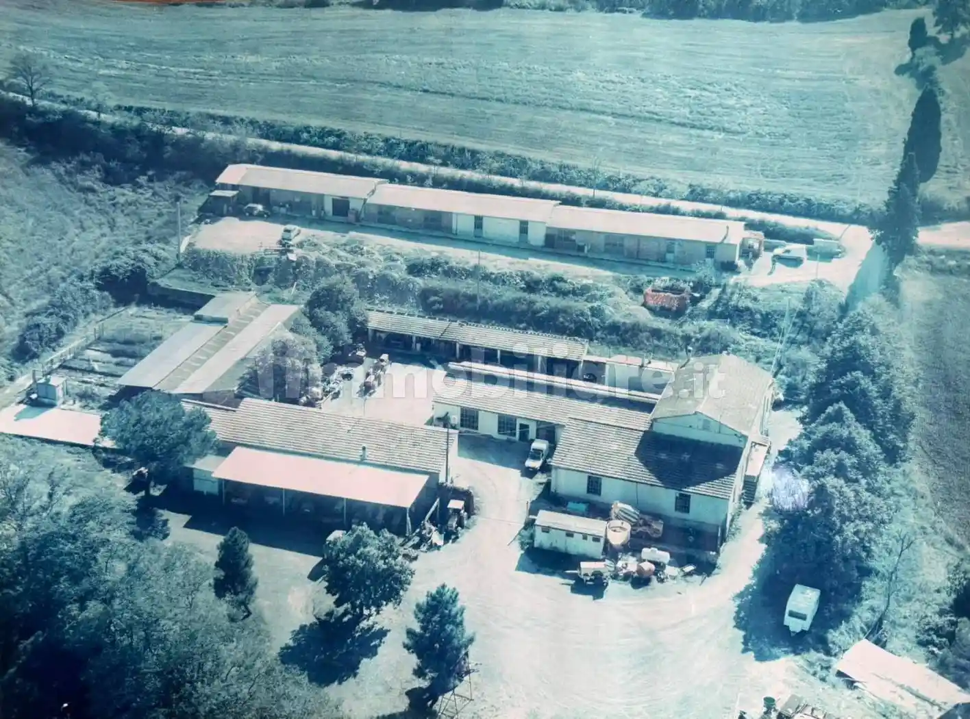 Palazzo - Edificio in vendita a Monteriggioni