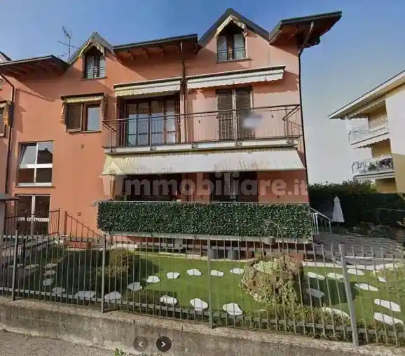 Appartamento all'asta via San Michele , 28, Venegono Inferiore - foto 2