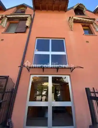 Appartamento all'asta via San Michele , 28, Venegono Inferiore - foto 3