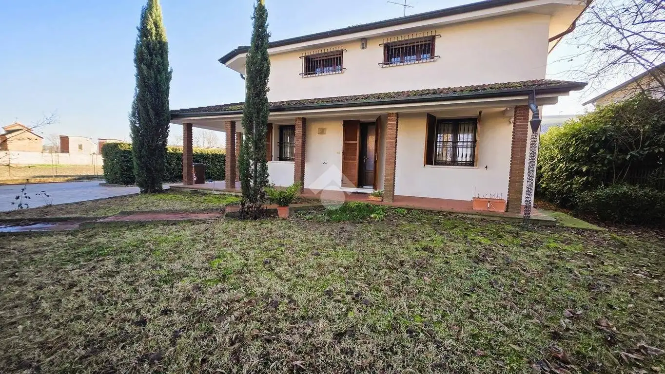 Villa in vendita a Roncoferraro