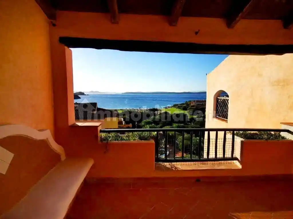 Appartamento in vendita a Arzachena