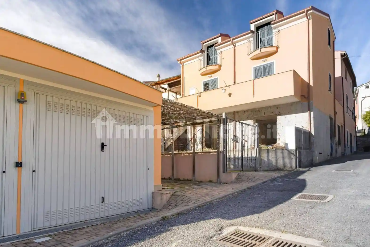 Appartamento in vendita a Toirano