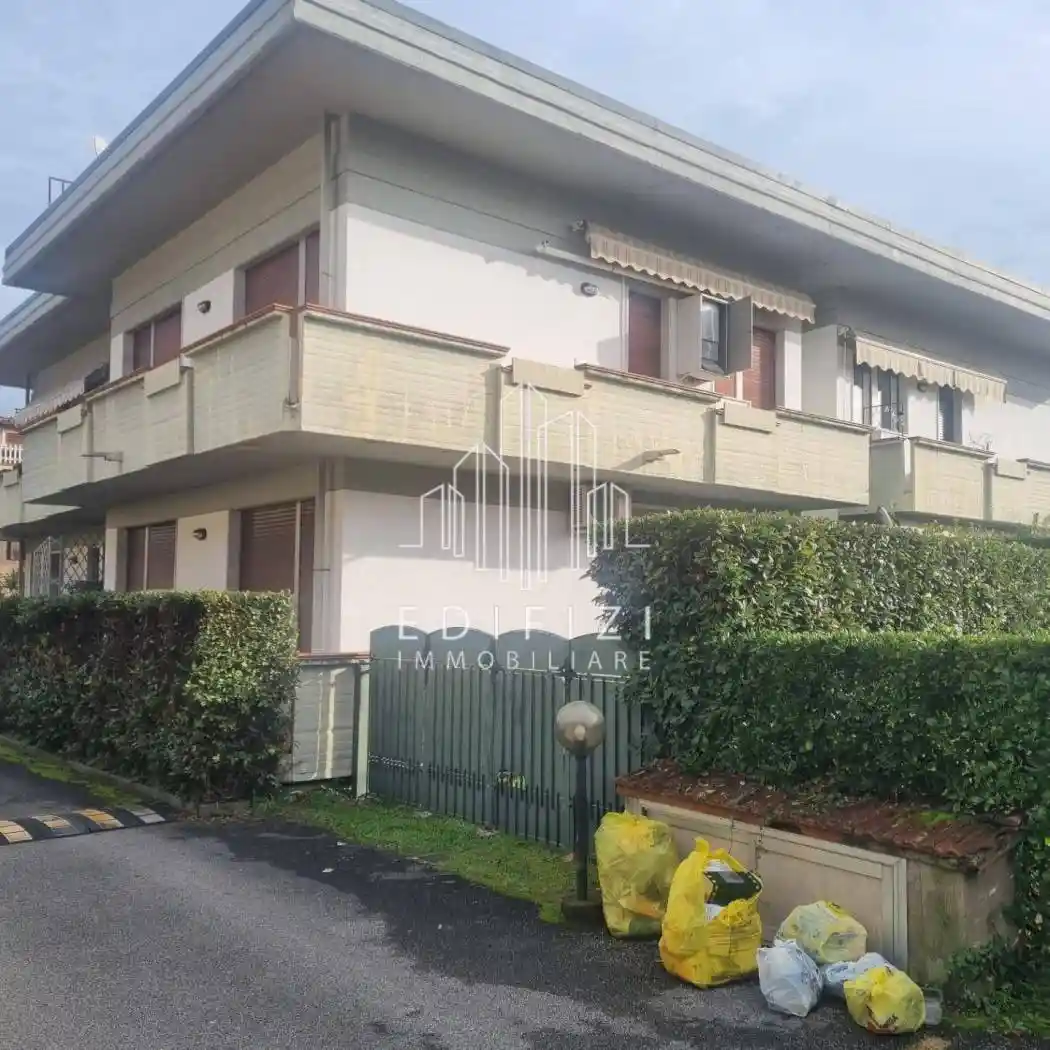 Appartamento in vendita a Massa