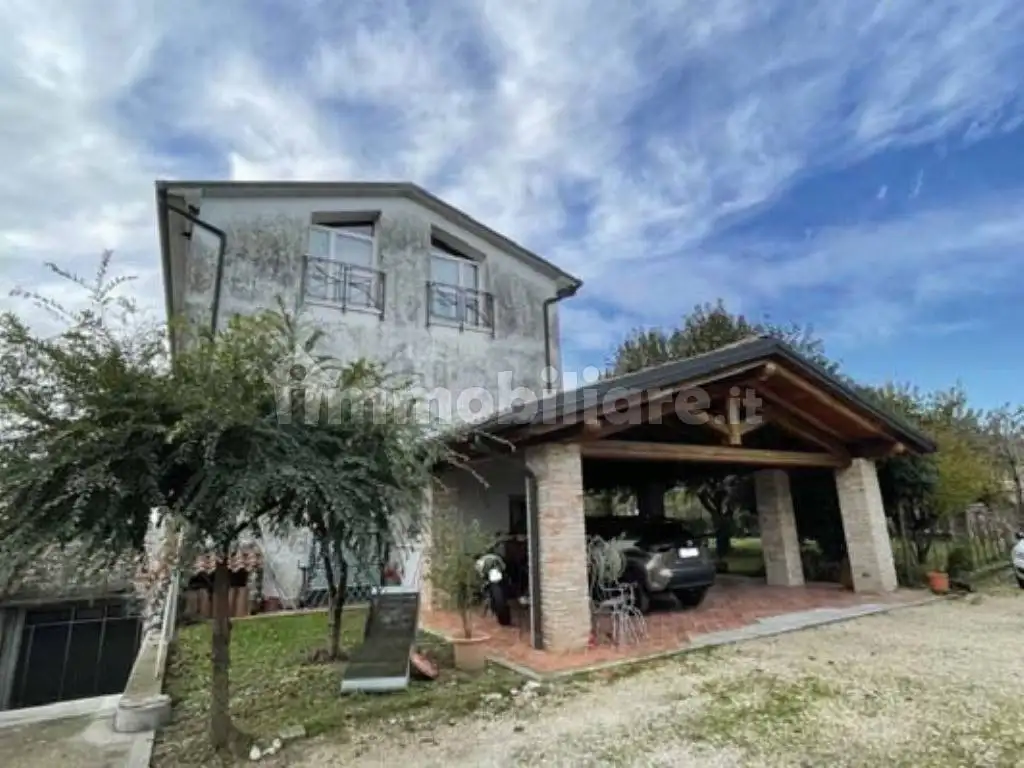 Villa in asta a Santa Lucia di Piave