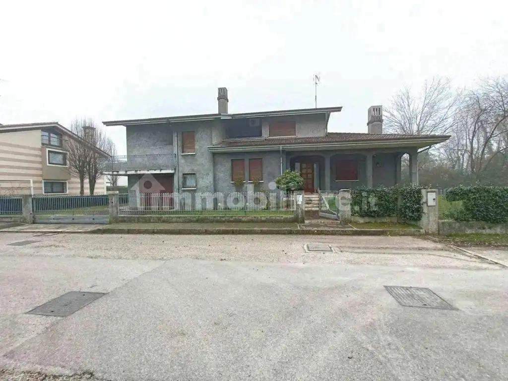 Villa in asta a Quinto di Treviso
