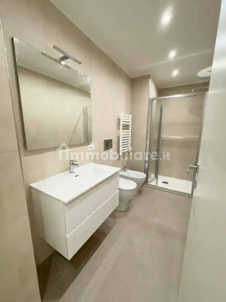 Trilocale via di Villa Belardi 24, Garbatella, Roma - foto 5