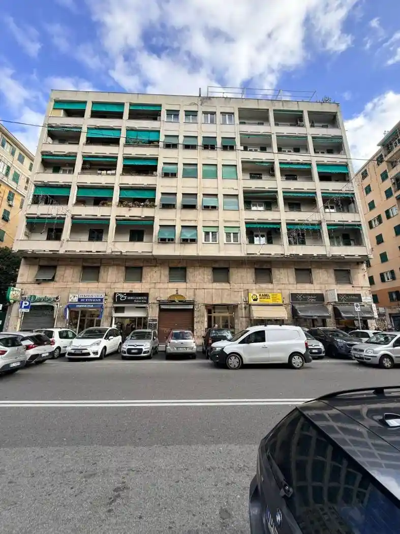 Appartamento in vendita a Genova