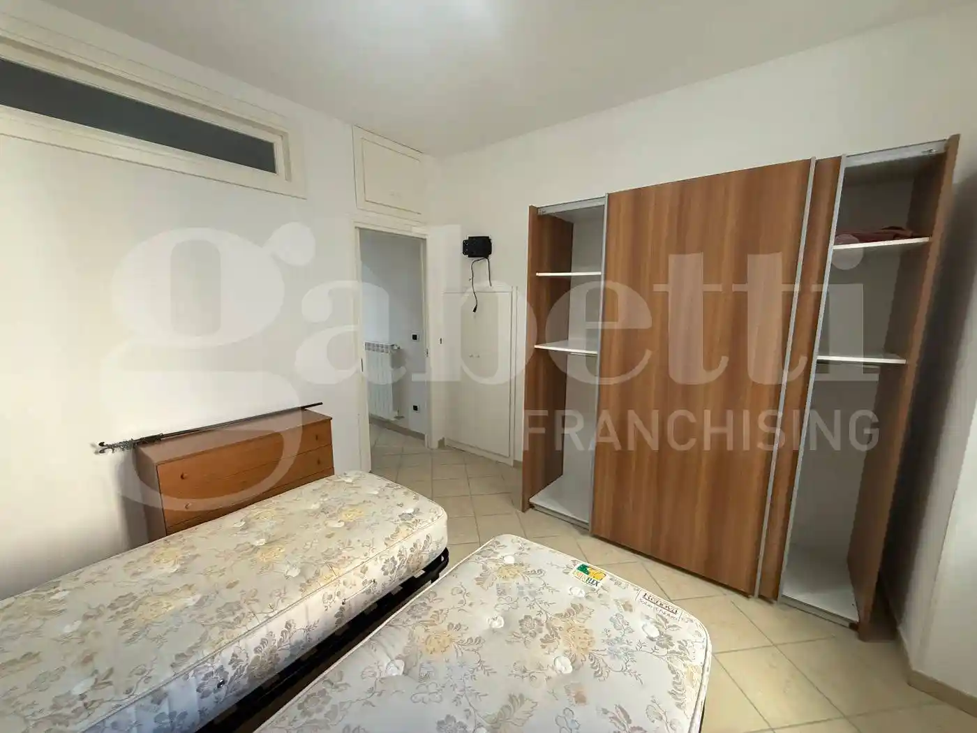 Bilocale Vicoletto San Francesco Di Paola, 11, Centro Storico, Catanzaro - foto 3