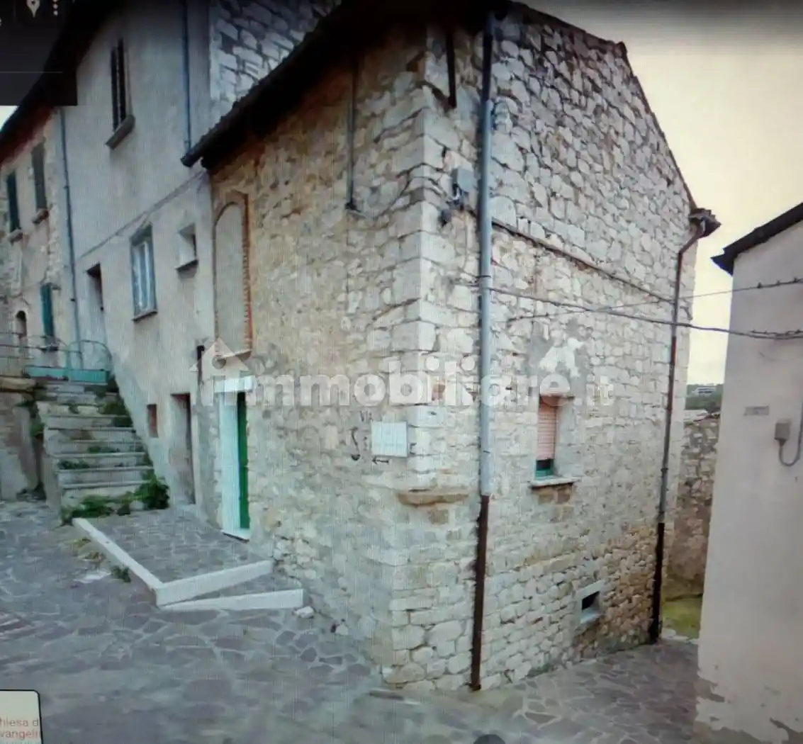 Casa indipendente in vendita a Castropignano