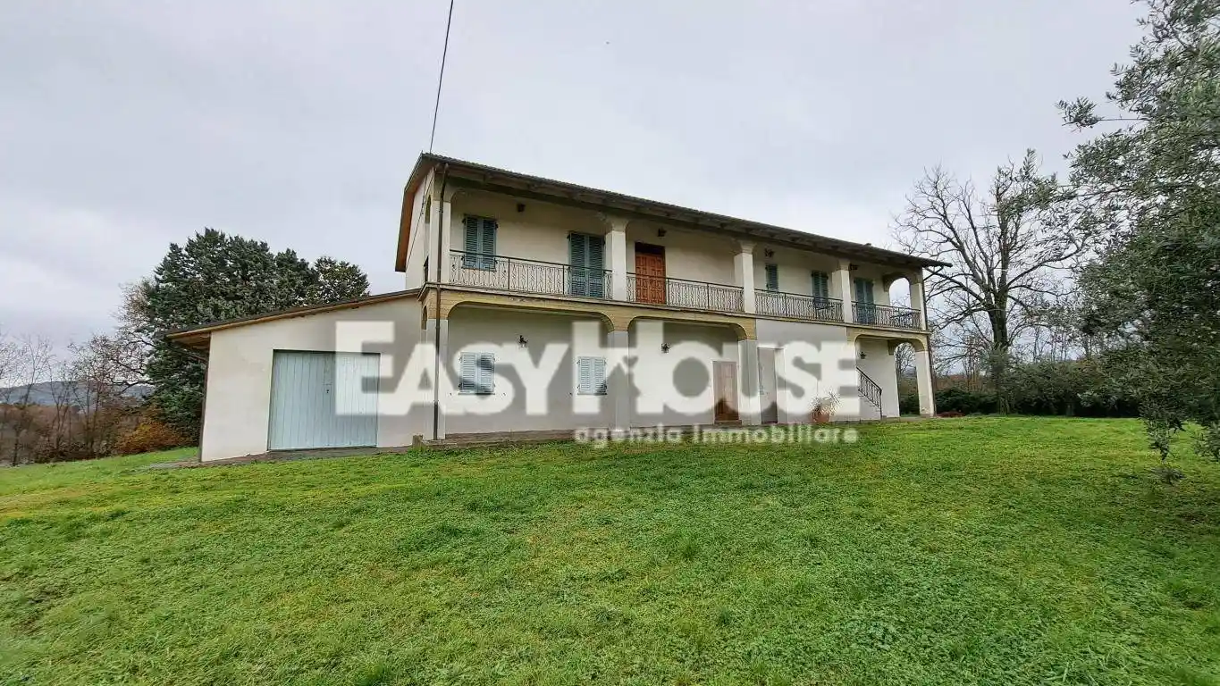 Villa in vendita a Arezzo