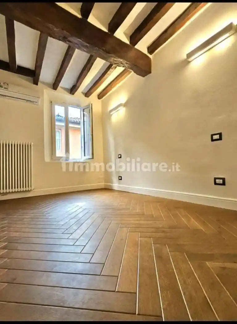 Appartamento in affitto a Modena