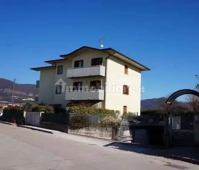 Appartamento in vendita a Brogliano