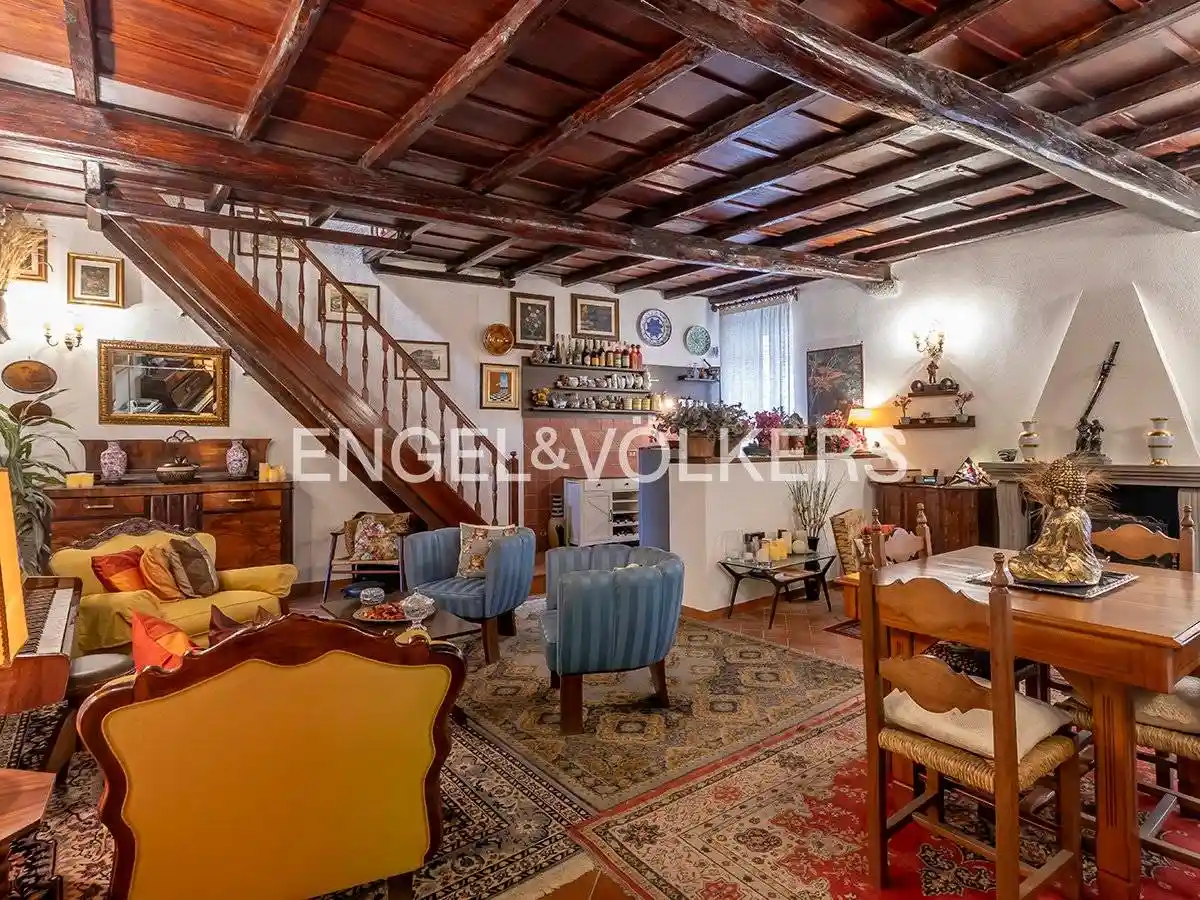 Villa in vendita a Bracciano