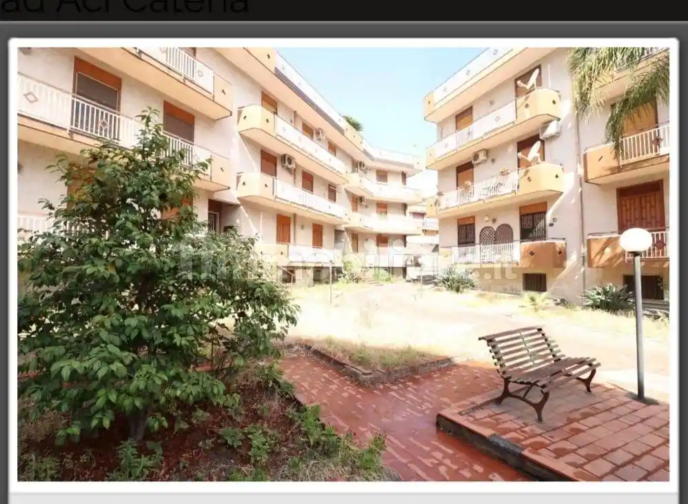 Appartamento in vendita a Aci Catena