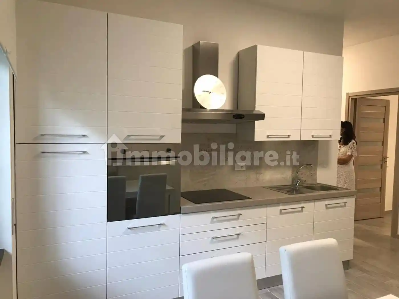 Trilocale via Nicola Fabrizi 171, Piazza Salotto - Corso Umberto, Pescara - foto 2