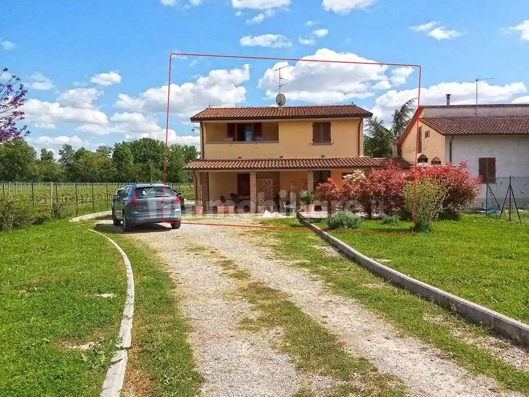 Villa in vendita a Arezzo