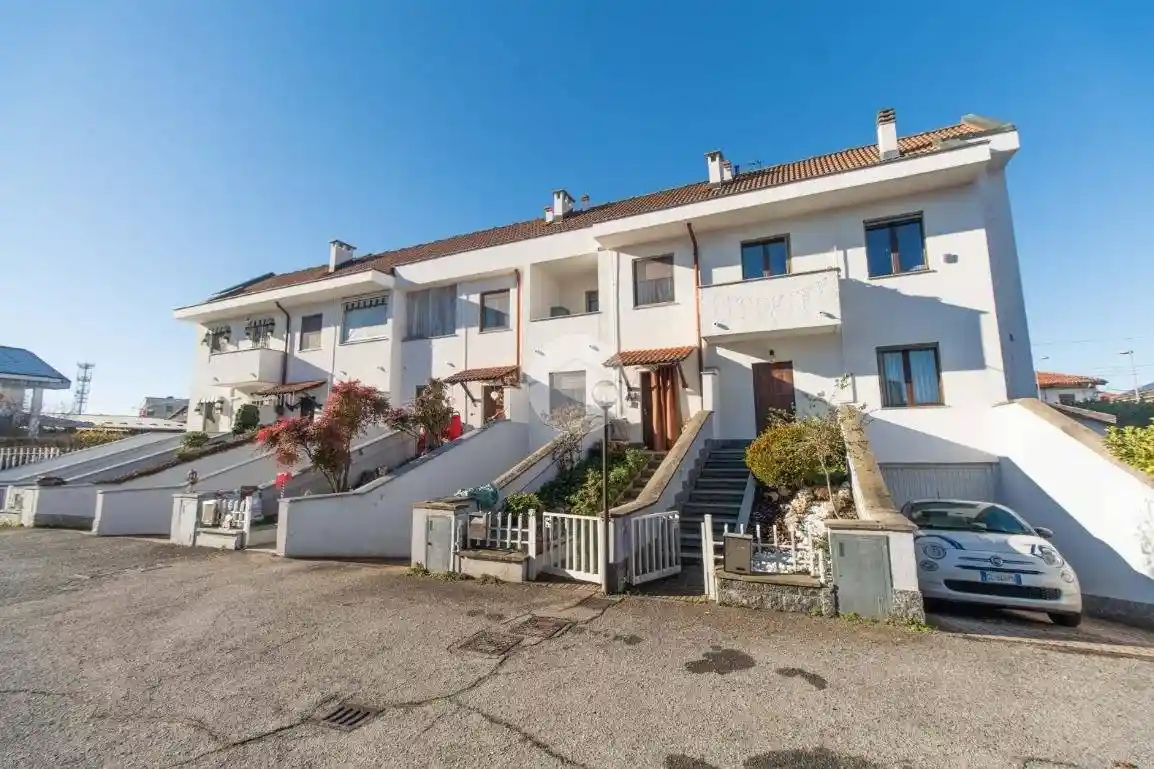 Villetta a schiera - foto 2