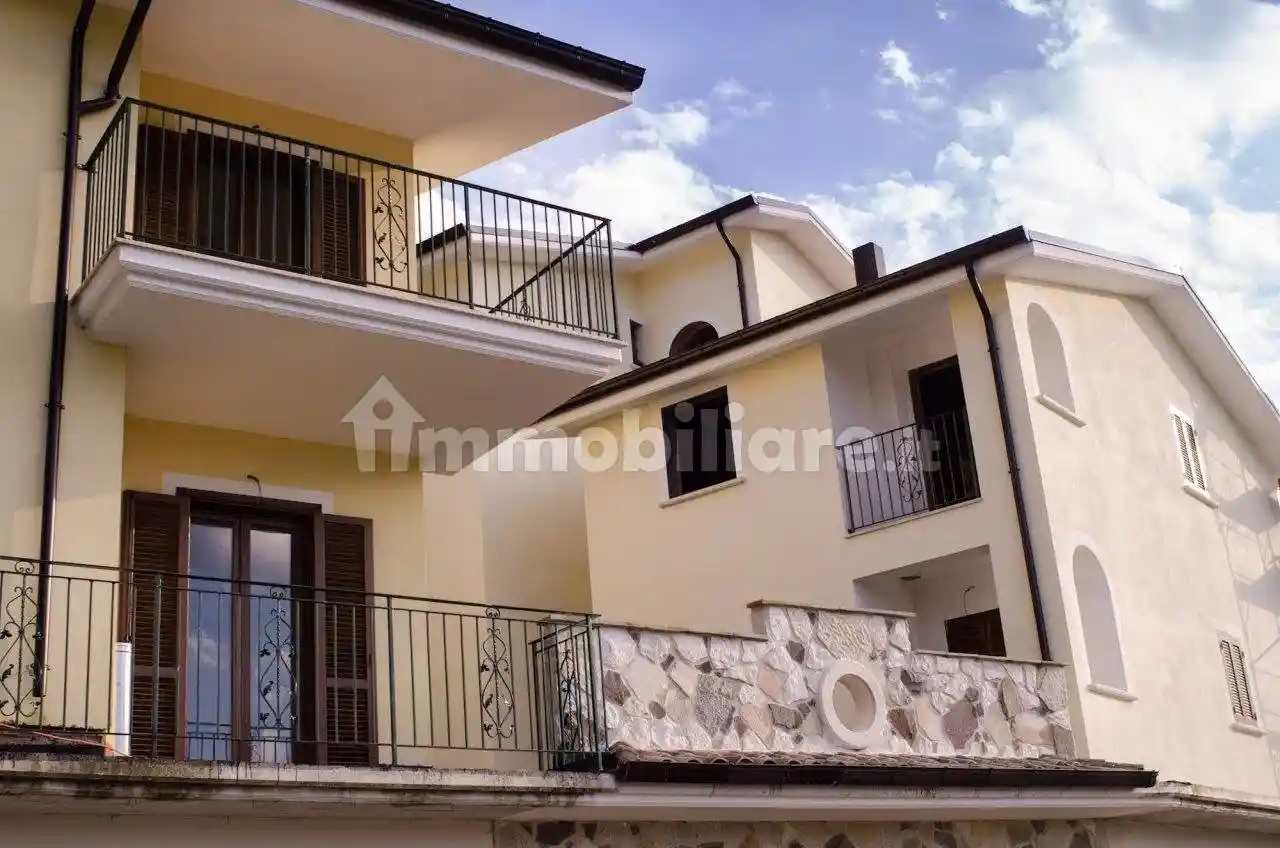 Trilocale nuovo, su più livelli, Centro, Castel di Sangro - foto 2