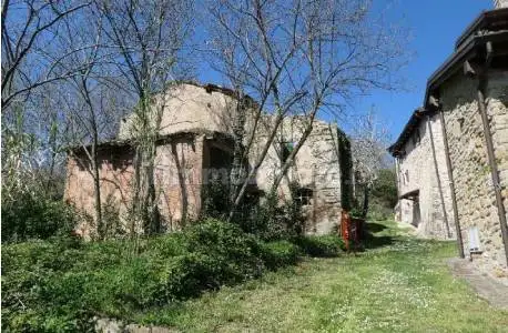 Palazzo - Stabile in vendita a Loiano