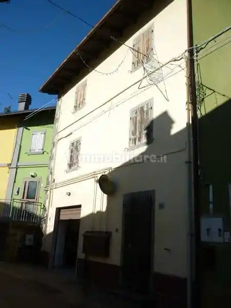 Casa indipendente in vendita a Pievepelago