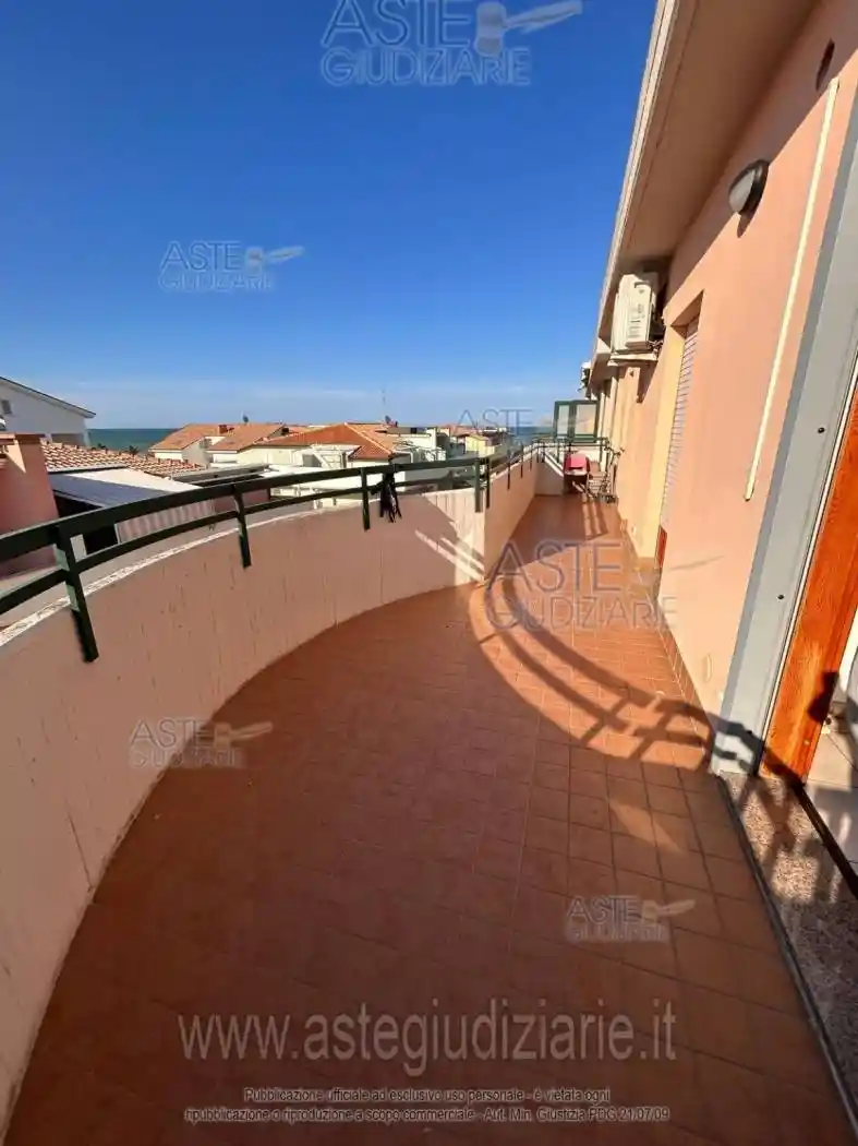 Appartamento all'asta piazza Caduti di Nassirya  10, 64018 Tortoreto Lido Italia, Tortoreto - foto 2