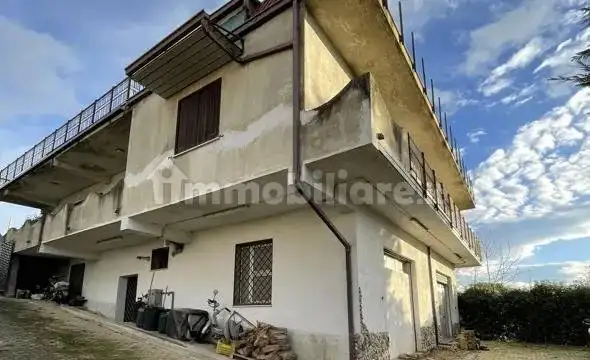 Villa in asta a San Lorenzo del Vallo