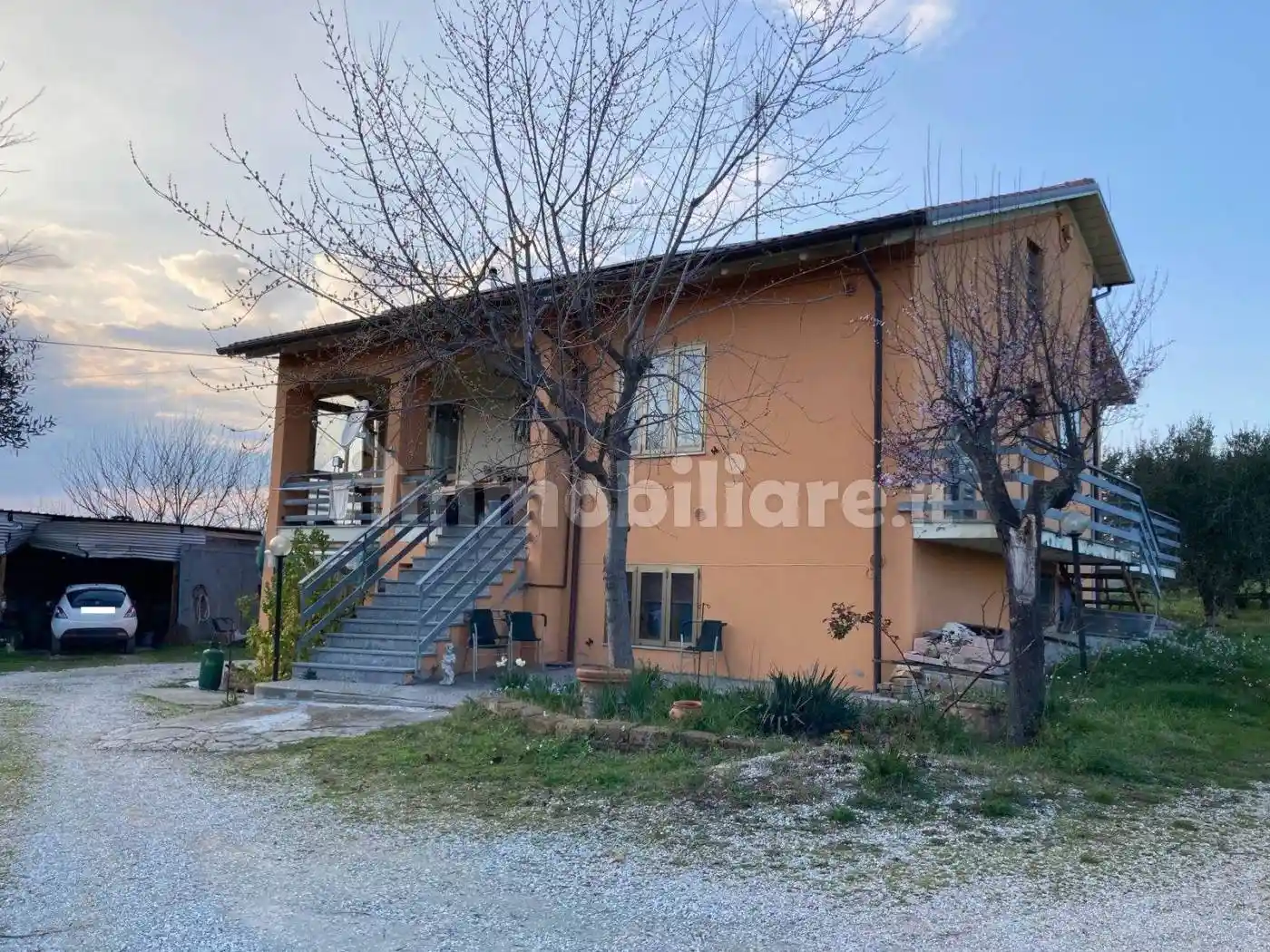 Casa indipendente in vendita a Fano