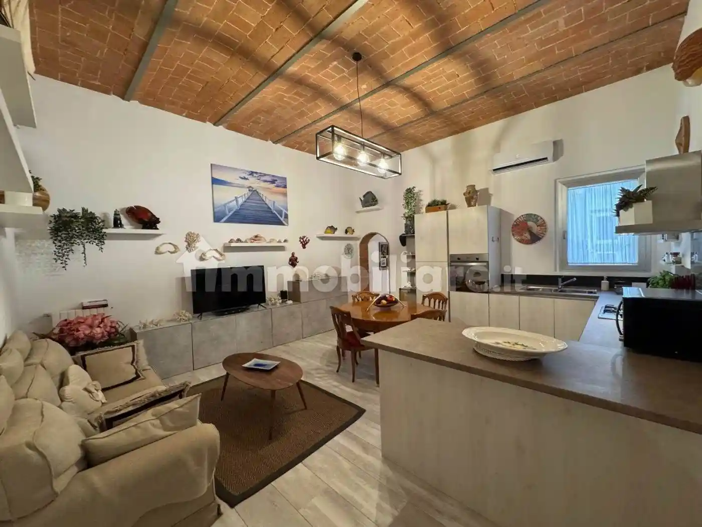 Appartamento in vendita a Cecina