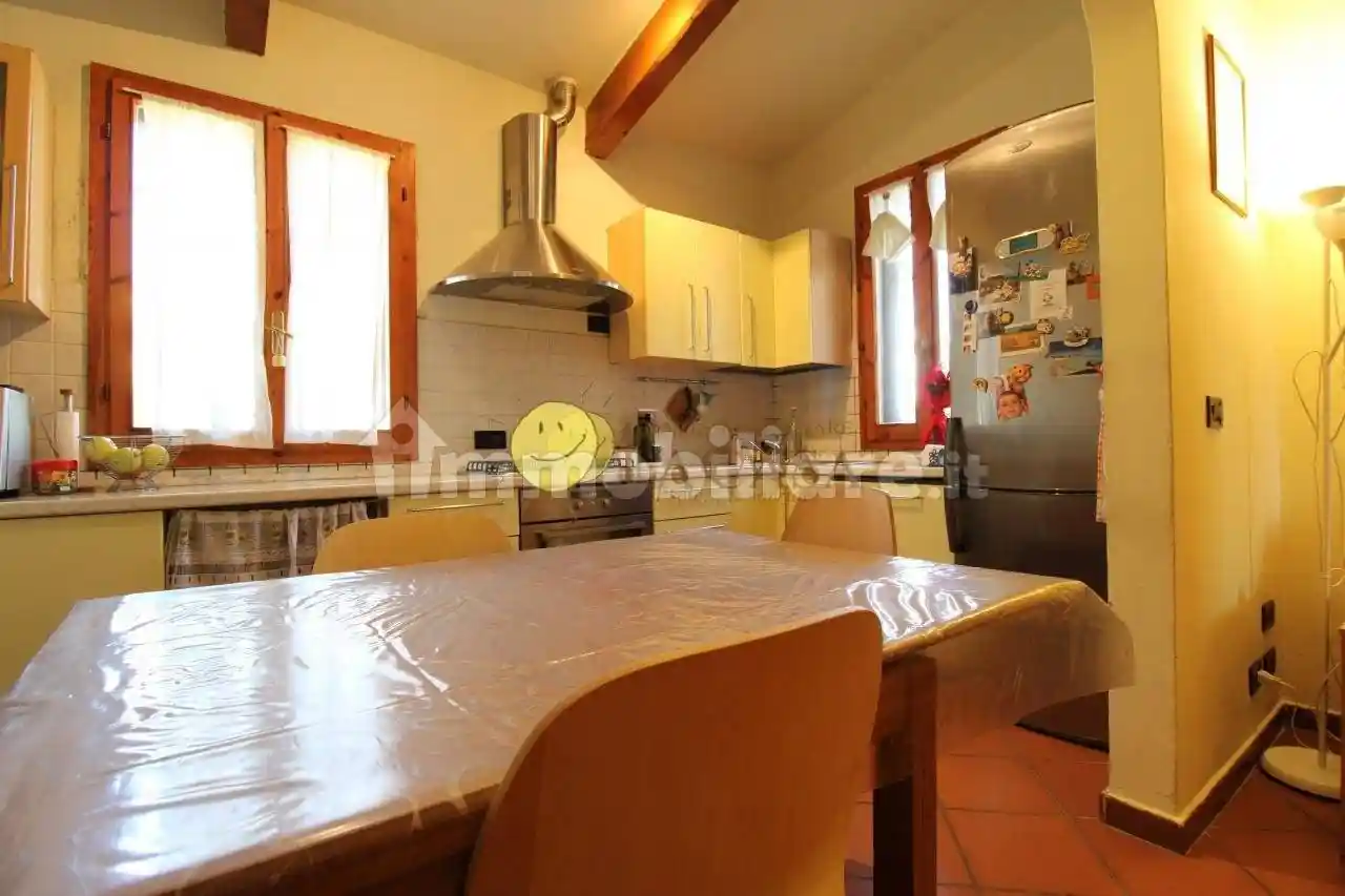 Appartamento in vendita a Reggello