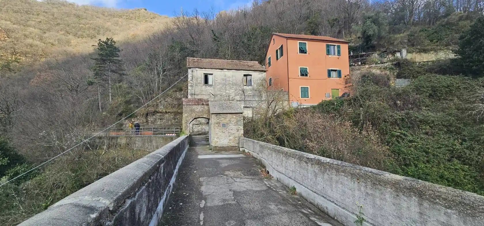 Palazzo - Edificio in vendita a Genova