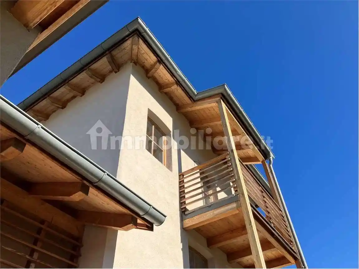 Appartamento in vendita a Romeno