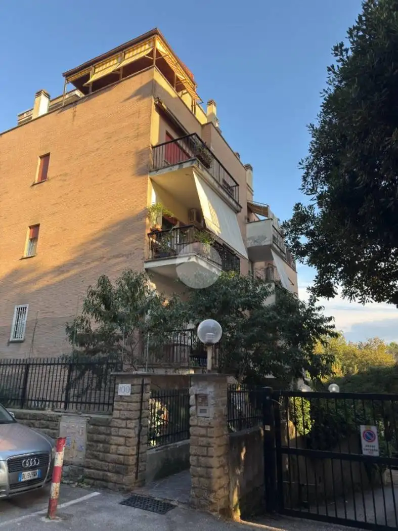 Appartamento in vendita a Roma