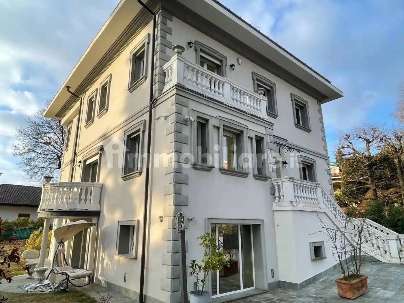 Villa in vendita a Varese