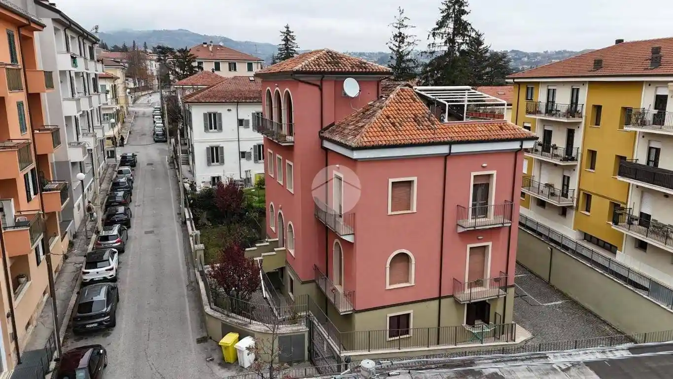 Bilocale Appartamento via Santa Maria A Aforfona 1, Duomo - Fontana Luminosa, L'Aquila - foto 4