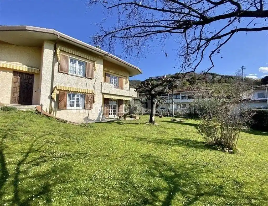 Villa in vendita a Pietrasanta