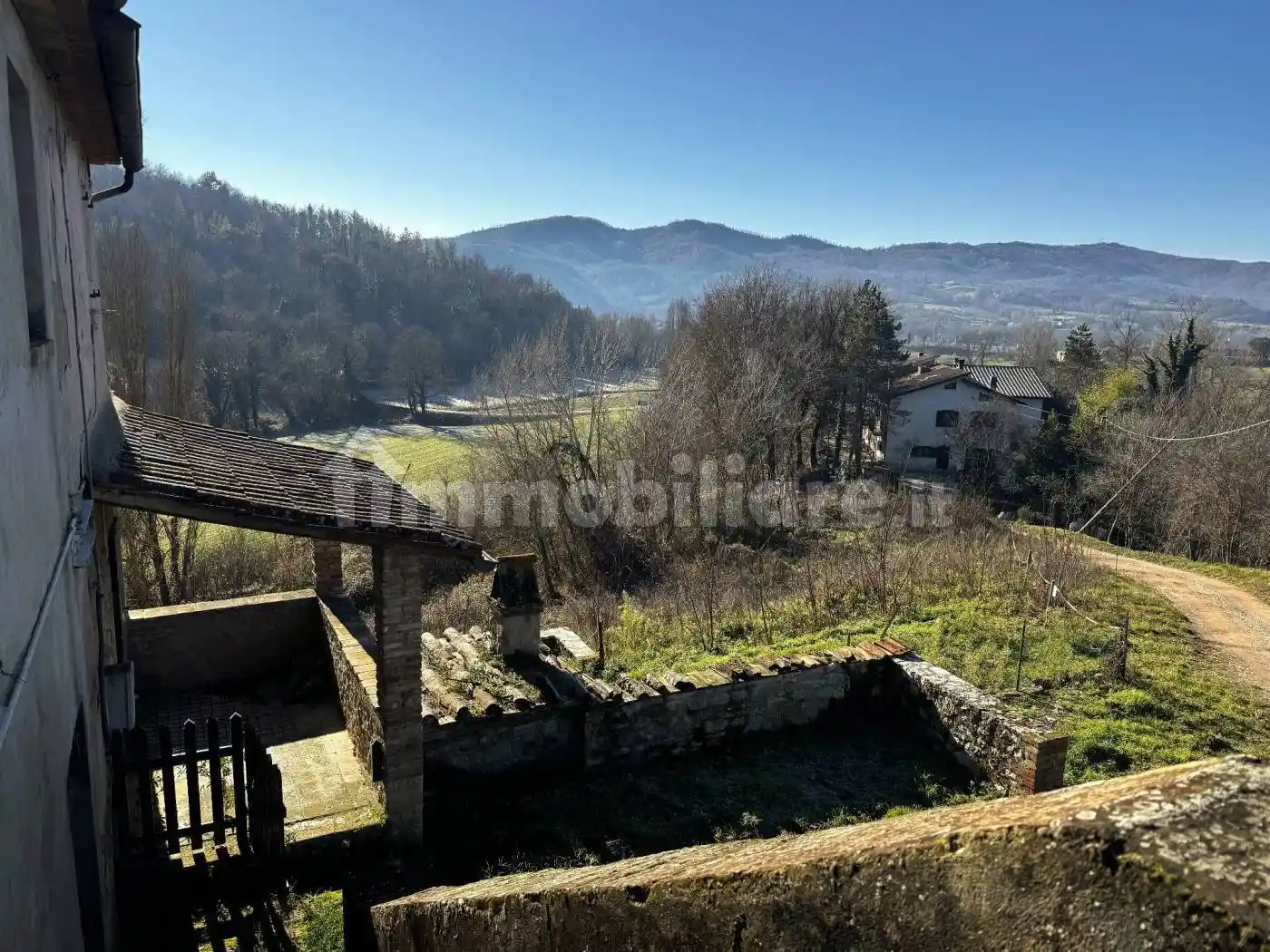 Rustico - Casale in vendita a Montone