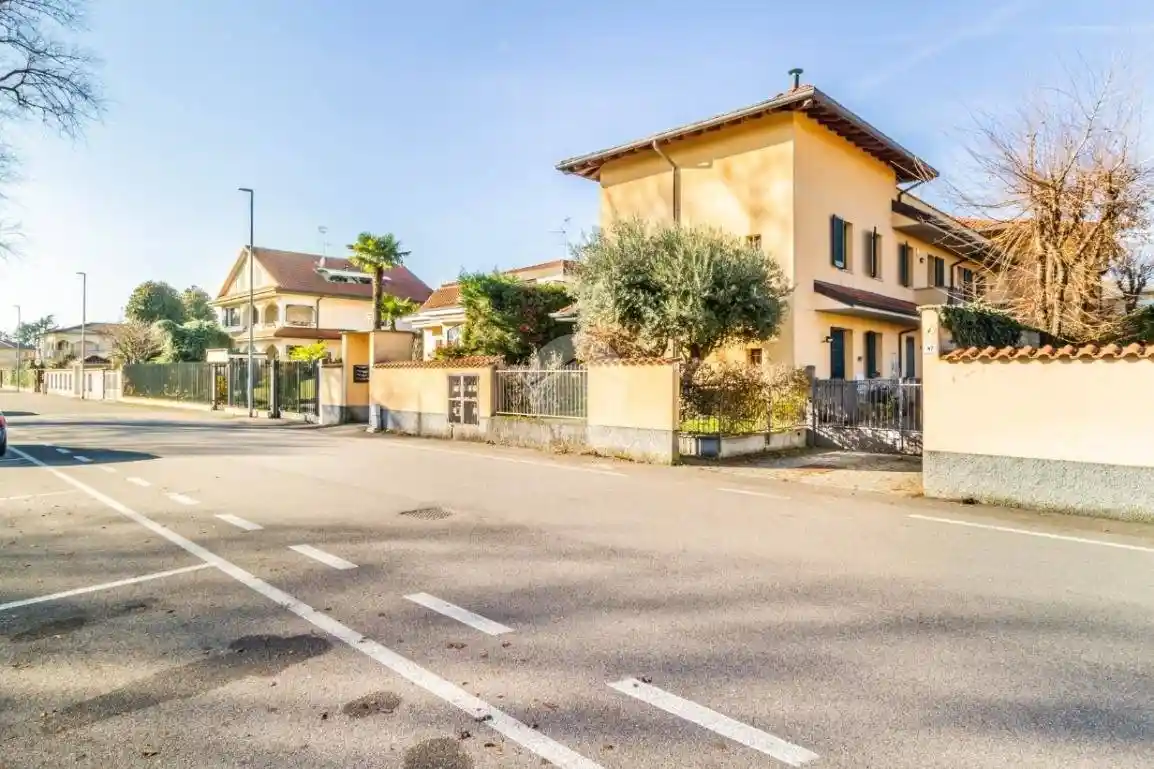 Appartamento in vendita a Marcallo con Casone