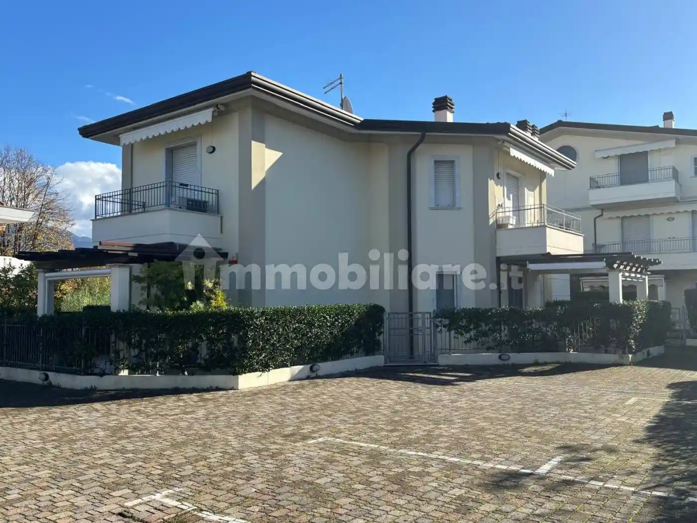 Appartamento in vendita a Massa