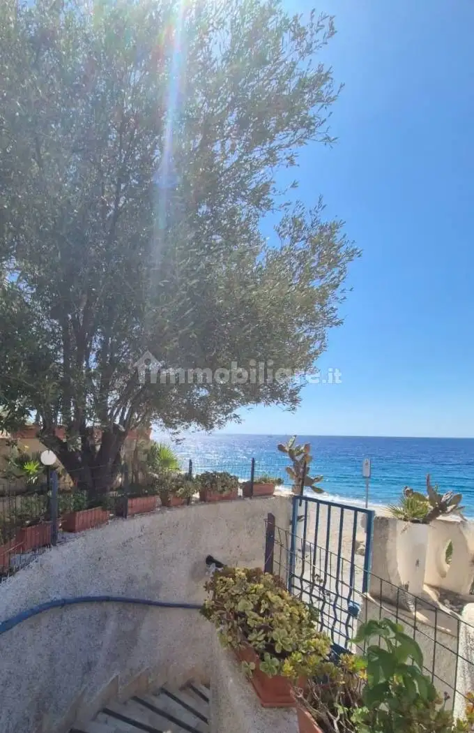 Villa in vendita a Reggio Calabria