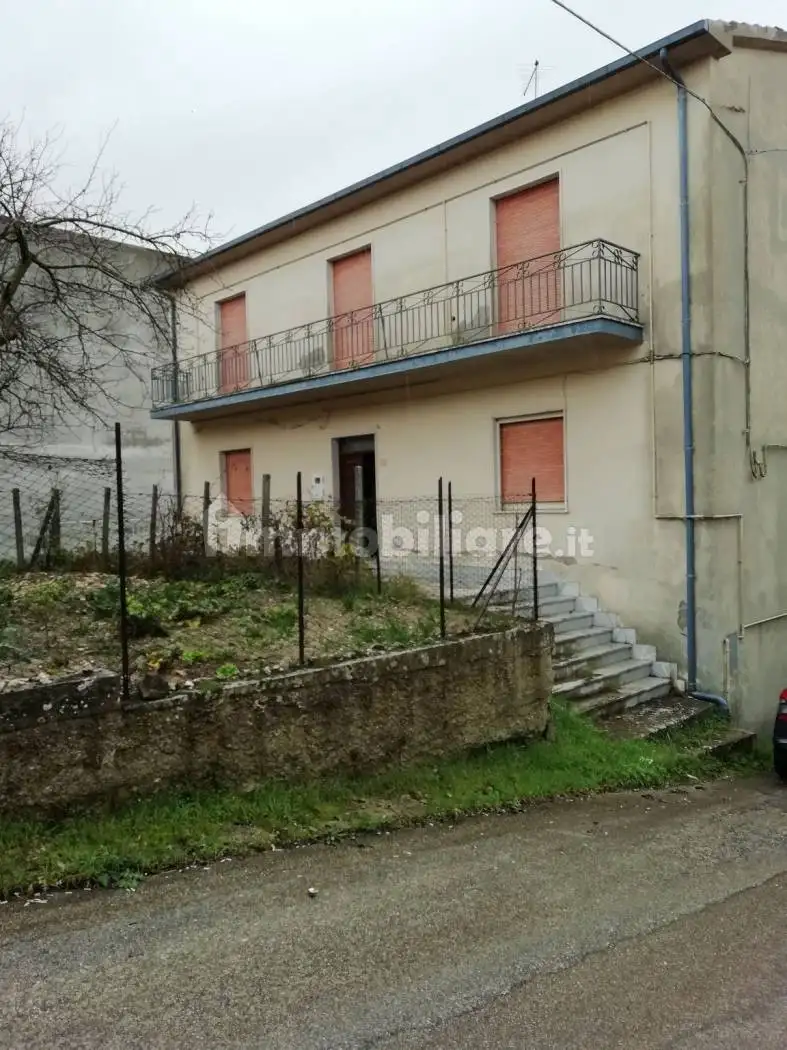 Villa in vendita a Colle Sannita