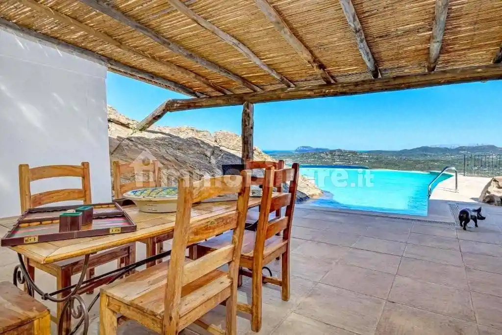 Rustico - Casale in vendita a Arzachena