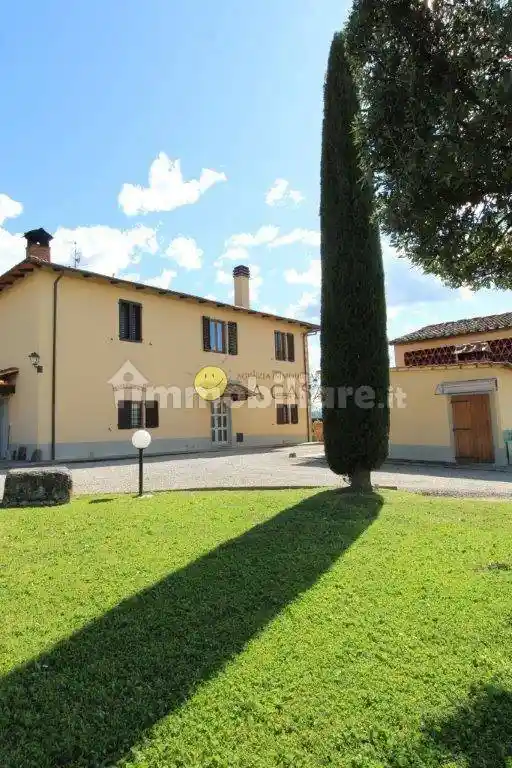 Rustico - Casale in vendita a Reggello