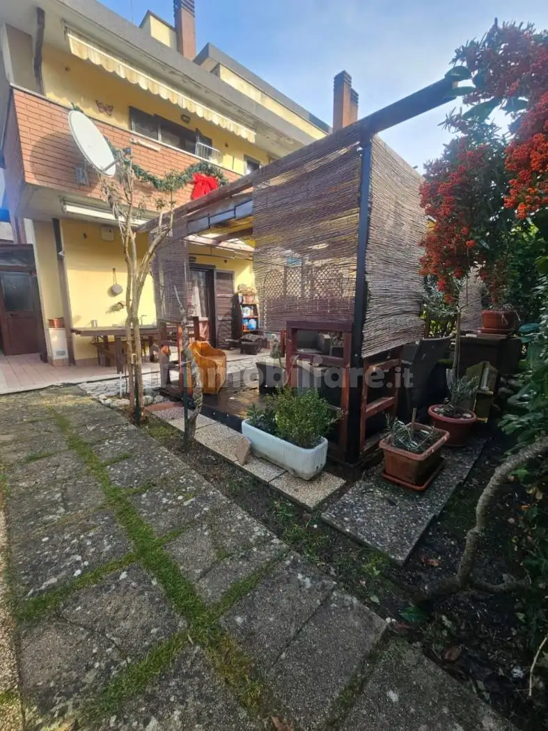 Villetta a schiera in vendita a Tagliacozzo