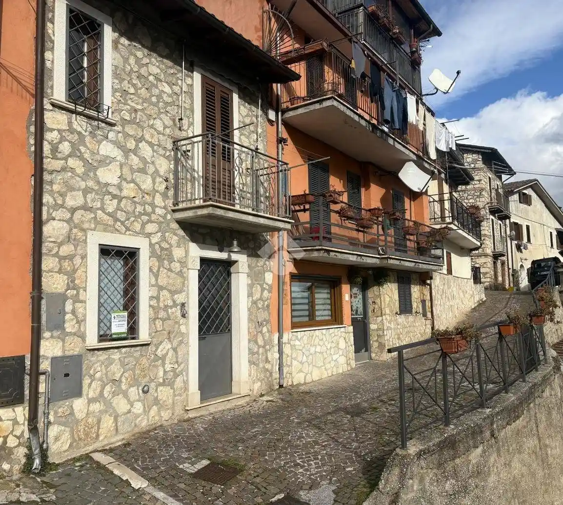 Terratetto unifamiliare via Moro Celso 22, Centro, Tagliacozzo - foto 3