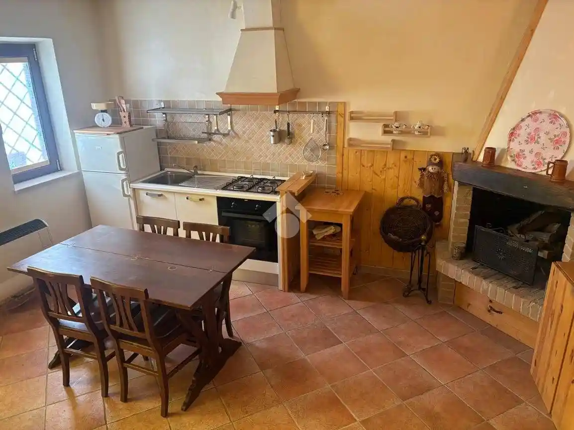 Terratetto unifamiliare via Moro Celso 22, Centro, Tagliacozzo - foto 5